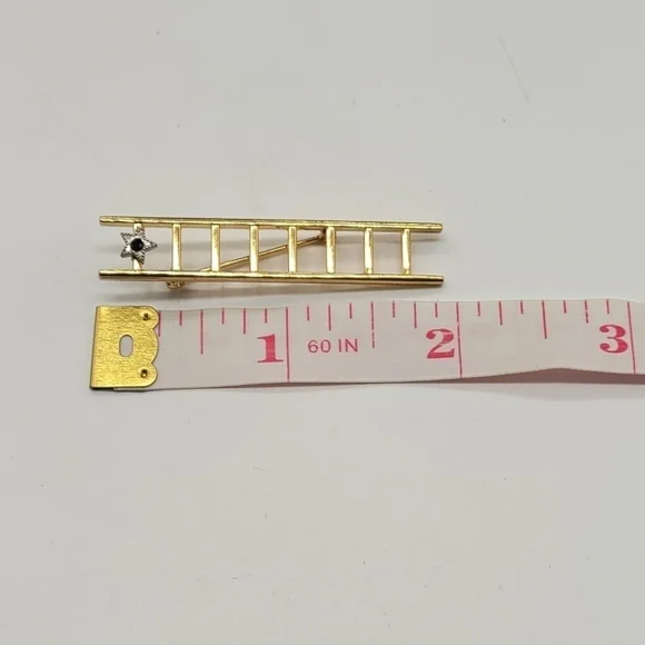 Vintage Mary Kay Reach for the Stars Brooch/Pin​​​ - Picture 5 of 5